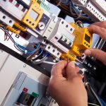 Instalaciones eléctricas tanto para particulares como empresas